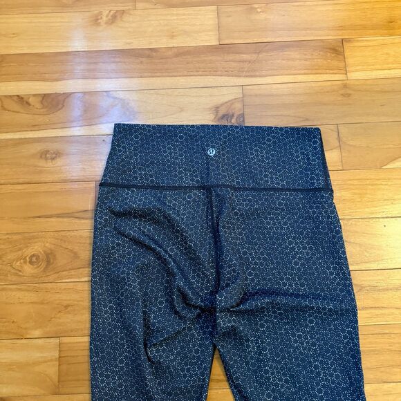 Women Lululemon High Times Pant in Star Pixel Aquamarine Naval Blue Size 10 - Picture 4 of 8